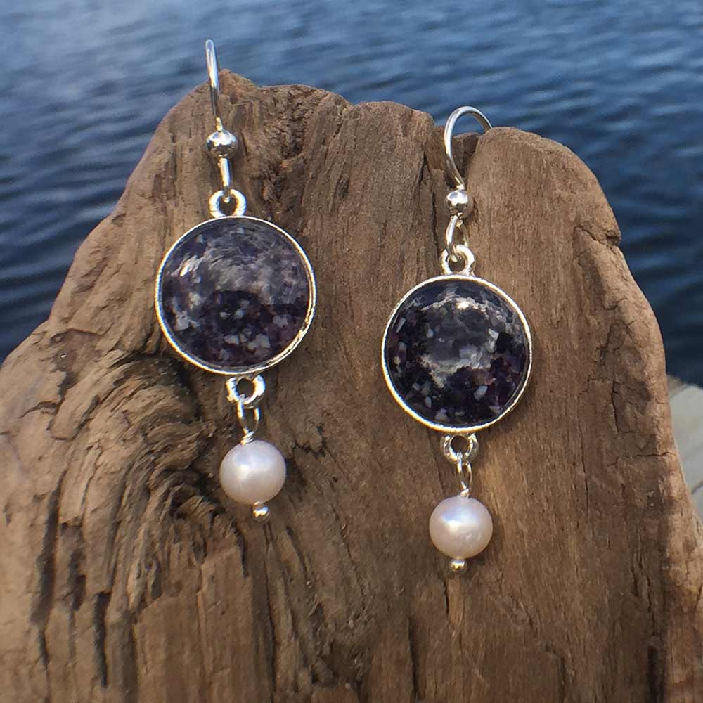 Crushed Mussel Shell Silver Earrings with Pearl