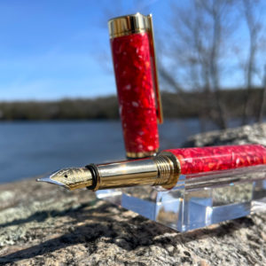 Crushed Lobster Shell Fountain Pen