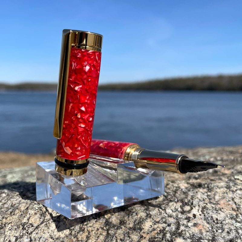 Crushed Lobster Shell Fountain Pen