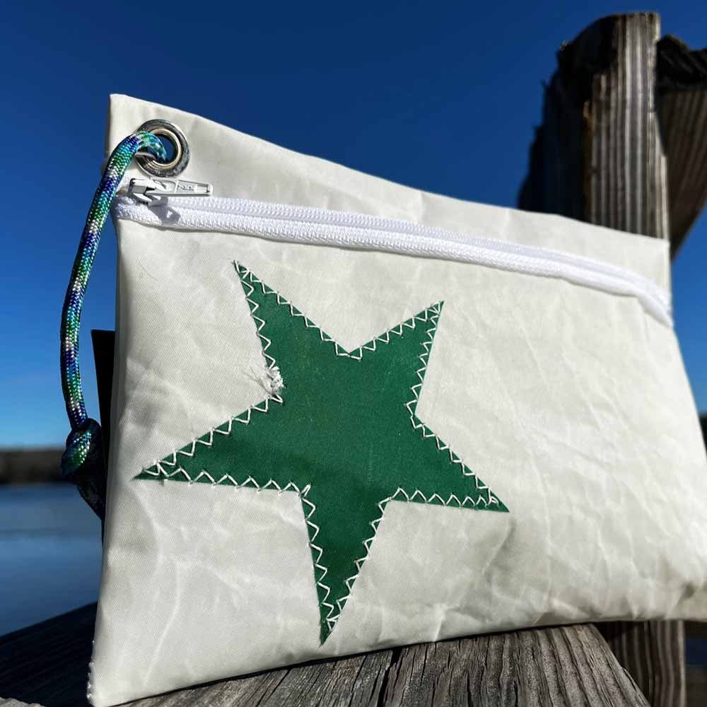 Green Star Sail Wristlet
