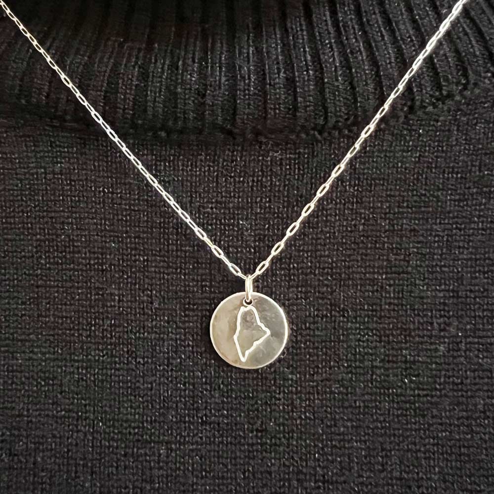 Silver Maine Disc Necklace