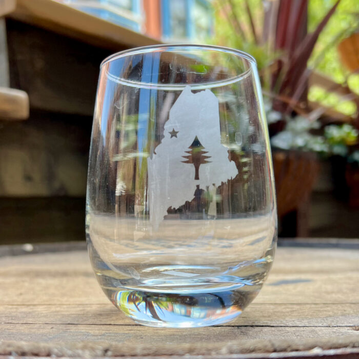 Maine First Maine Flag Silhouette Etched Stemless Wine Glass
